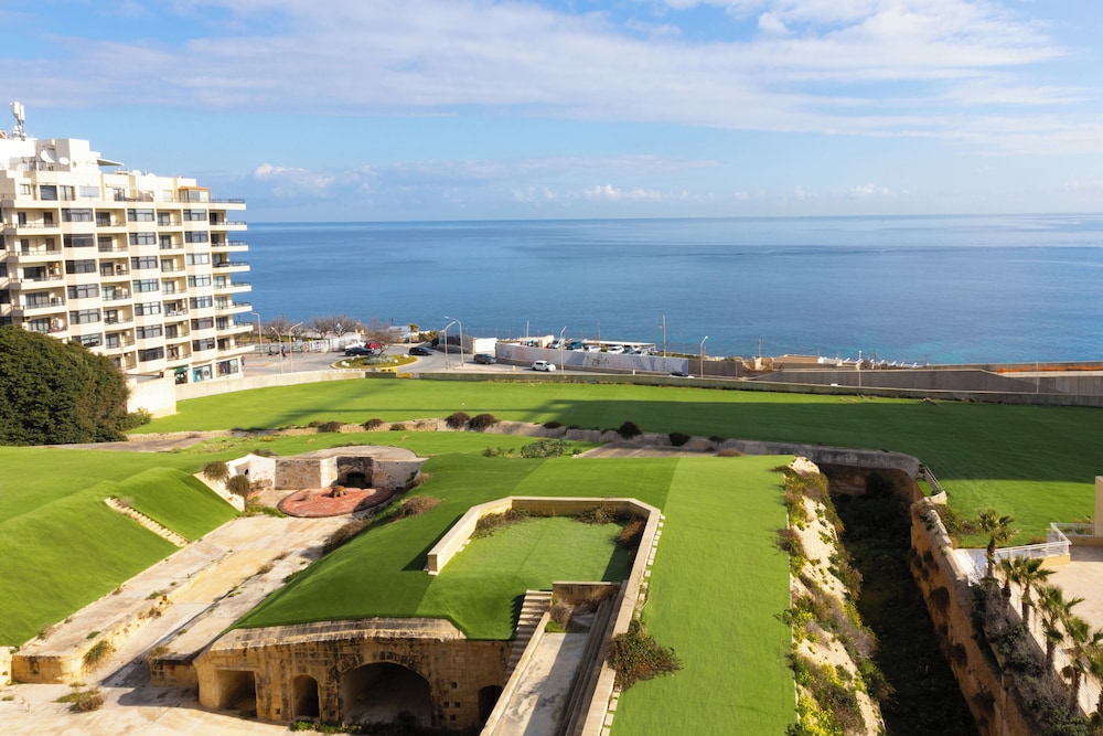 Fort Cambridge