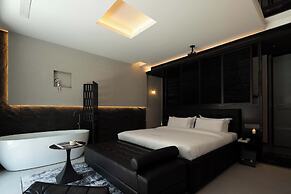 Awake Century Terrace Hotel