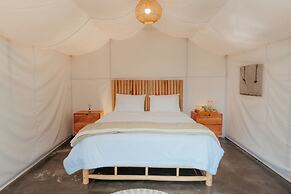 Happynest Glamping and Villa Dieng