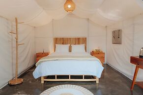 Happynest Glamping and Villa Dieng