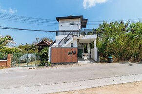 2Story Villa Oasis Close to Beaches V288