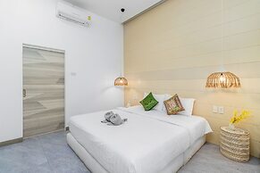 2Story Villa Oasis Close to Beaches V288