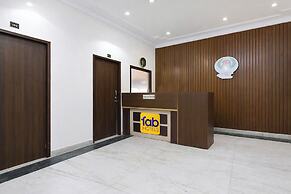 Fabhotel Royal Palace I