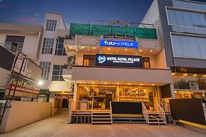Fabhotel Royal Palace I