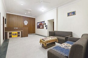 Fabhotel Royal Palace I