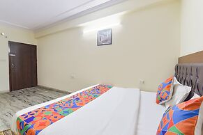 Fabhotel Royal Palace I