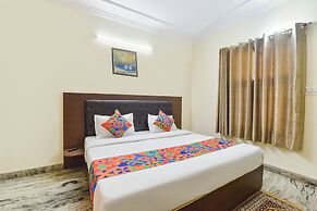 Fabhotel Royal Palace I