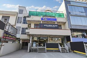 Fabhotel Royal Palace I