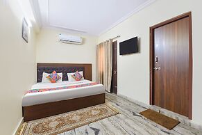 Fabhotel Royal Palace I