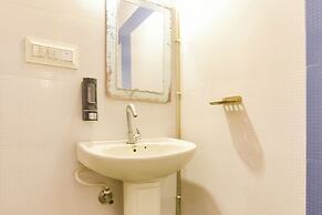 Fabhotel Royal Palace I