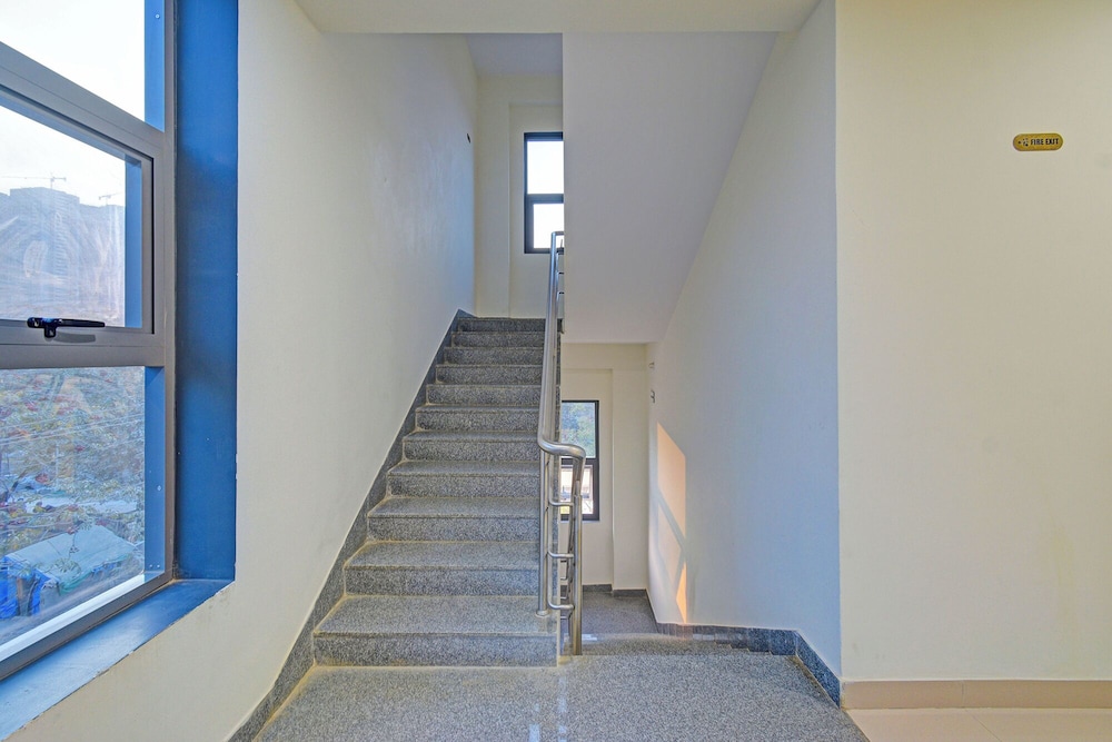 Fabhotel Garapati Grand