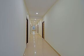 Fabhotel Garapati Grand