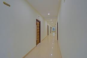 Fabhotel Garapati Grand