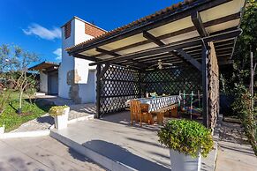 Holiday Home Cadjo With Pool