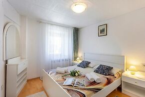 Holiday Home Cadjo With Pool