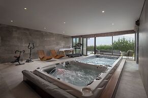 Villa Miracle