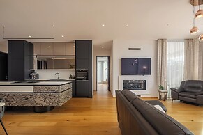 Villa Miracle