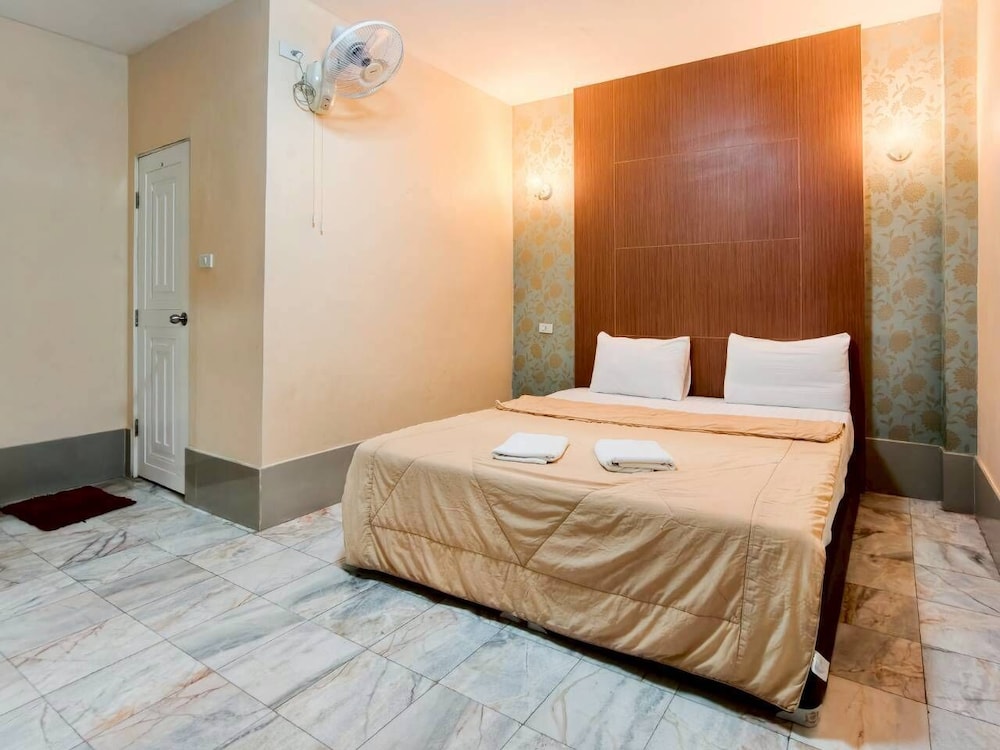 Veerakit Grand Hotel Udon Thani