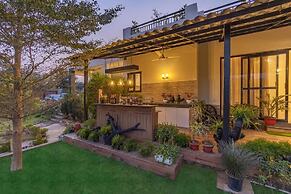 Alaya Stays Dacha 3 BHK with Jacuzzi
