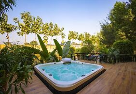 Alaya Stays Dacha 3 BHK with Jacuzzi