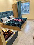 Avadh Guest House