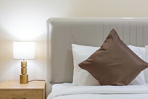 Samaya Holiday Homes Lake City Suits