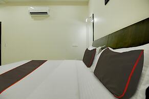 Collection O Ovel Hotel Grand