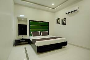 Collection O Ovel Hotel Grand