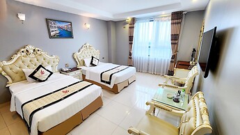 Phoenix Hotel 3