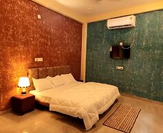 Arika Farm House