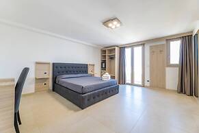 Roomsalentopalace