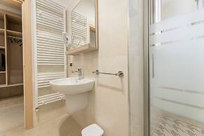 Roomsalentopalace