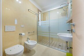 Roomsalentopalace