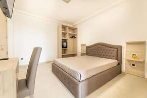 Roomsalentopalace