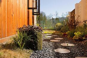 Old River Story Art Mountain Retreat