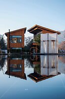 Old River Story Art Mountain Retreat
