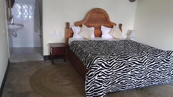 Ushongo beach bandas