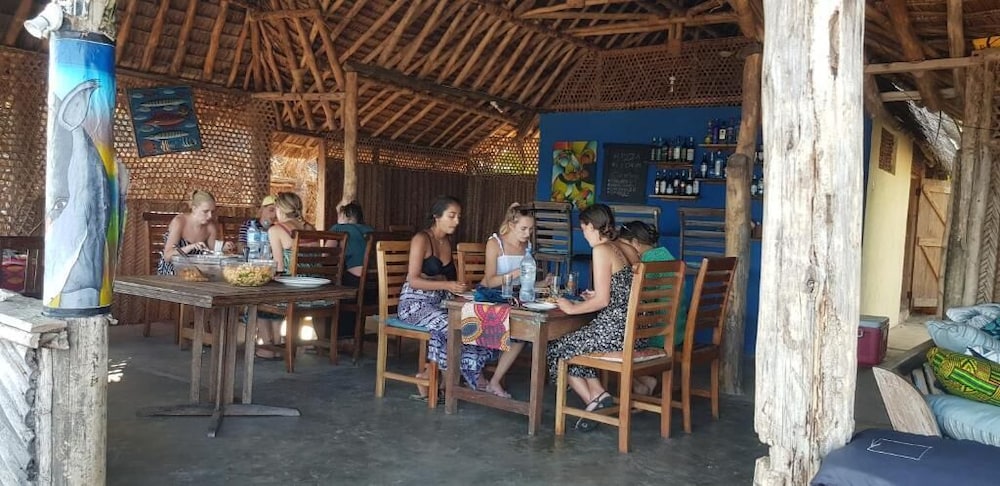 Ushongo beach bandas