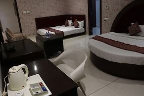 Nakshatra Hotel & Resort in Khargone