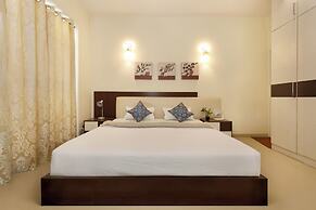 Golden Oak by Redolivenr. DLF Golf Course3bhk