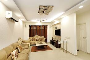 Golden Oak by Redolivenr. DLF Golf Course3bhk