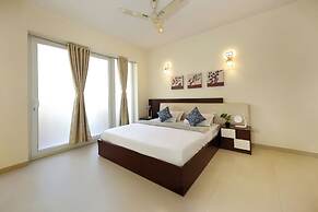 Golden Oak by Redolivenr. DLF Golf Course3bhk