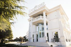Royal Hill Hotel