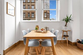 Edinburgh City Centre 2BR Apartment