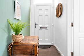 Edinburgh City Centre 2BR Apartment