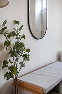 Modern - 2BR Flat Near Easter Road Stadium