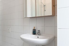 Welcoming 3BR Apt Steps From Belvedere