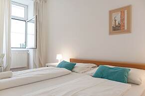 Affordable Private Room Easy City Access