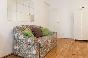 Affordable Private Room Easy City Access