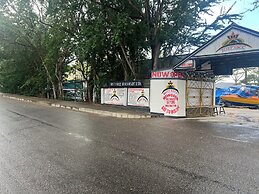 RUSTY ROCK BEACH RESORT & SPA